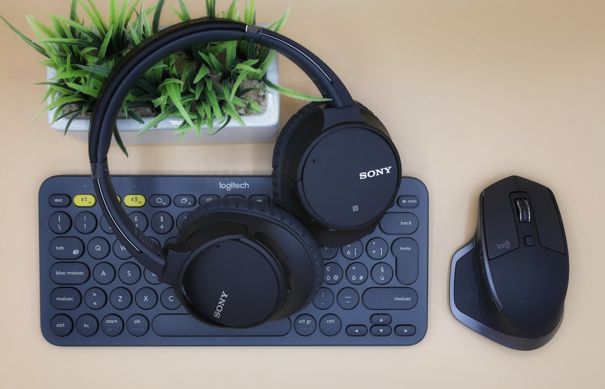 Refurbished keyboard, headphones and mouse ready for resale
